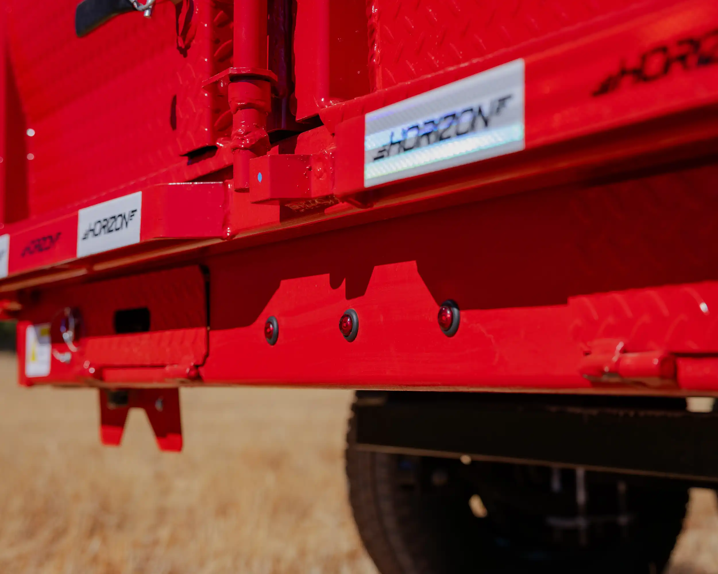 horizon trailers img